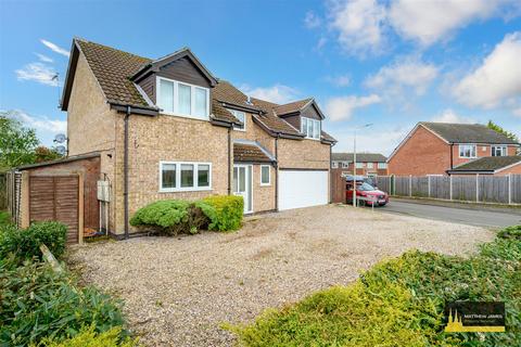 5 bedroom detached house for sale, Richardson Close, Broughton Astley, Leicester *CORNER PLOT*