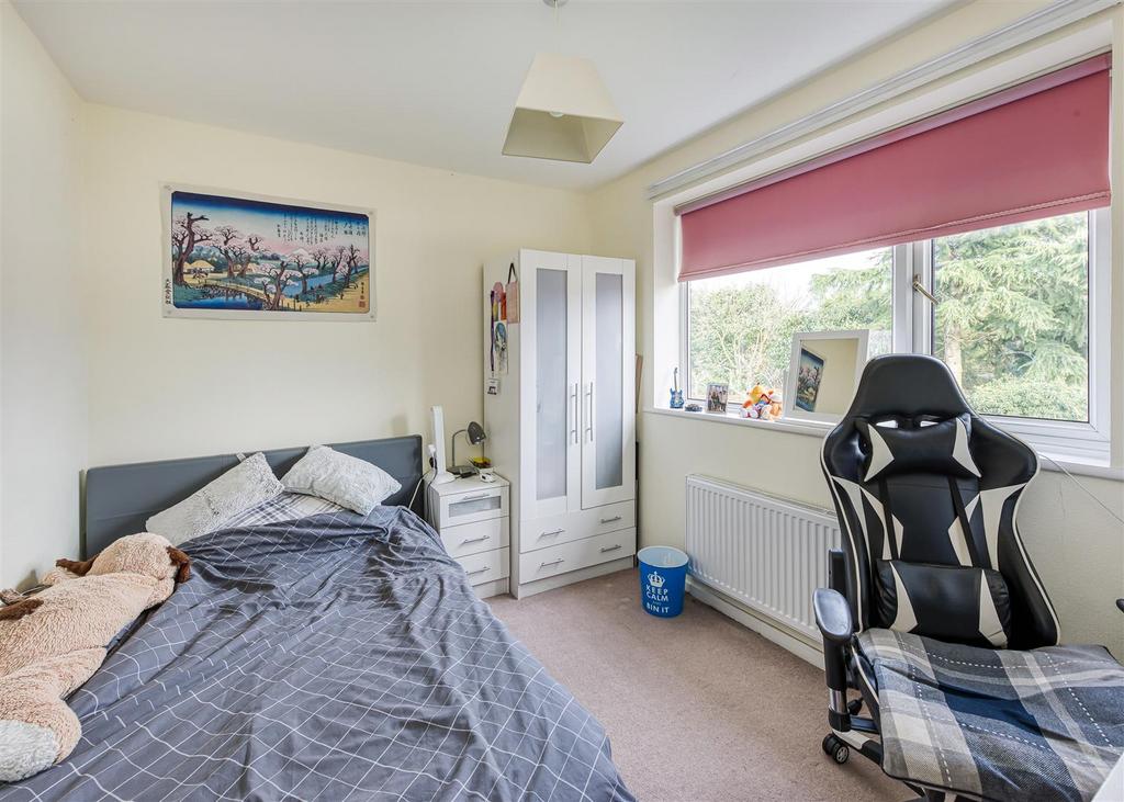 4 Rivendell Gardens-bed4.jpg