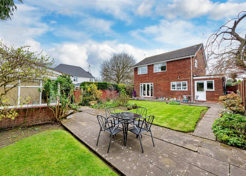 4 Rivendell Gardens-external5.jpg