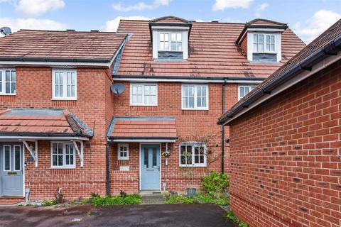 3 bedroom townhouse for sale, Bluebell Close, Andover