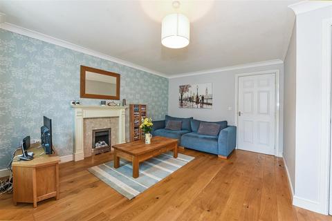 17 Bluebell Close, Andover, SP10 3XE