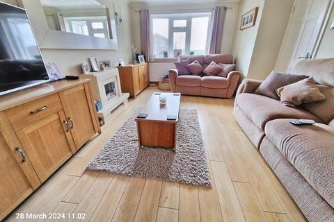 3 bedroom house for sale, The Chase, Brackla, Bridgend