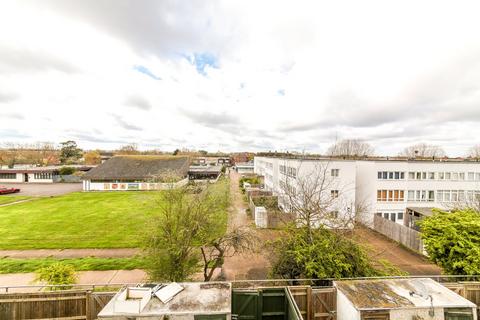 36 Caernarvon Close, Mitcham, CR4 1XD