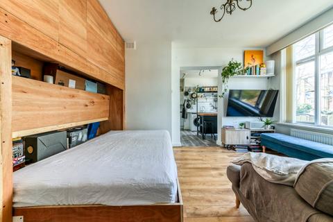 Flat 2a, 27 - 29 Nicholson Road, Croydon, CR0 6QT