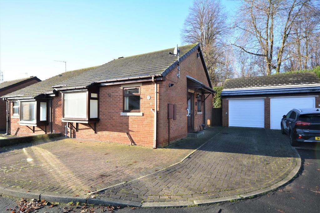Wesley Grove, Auckland 2 bed semidetached bungalow for sale £