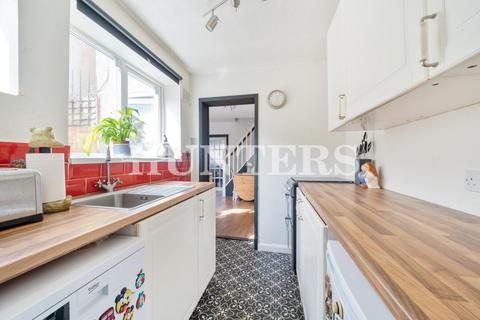 2 bedroom house for sale, Richmond Road, Romford