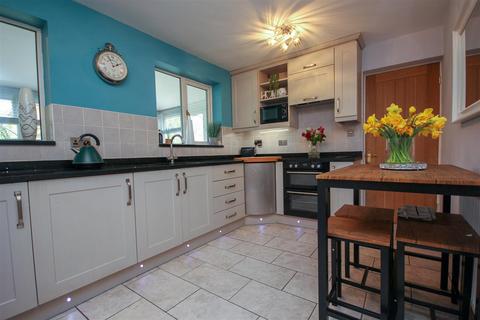 5 bedroom detached house for sale, Kendal Close, Rushden NN10