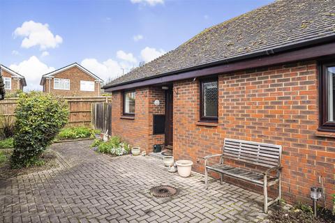 2 bedroom semi-detached bungalow for sale, Apple Tree Close, Barming, Maidstone