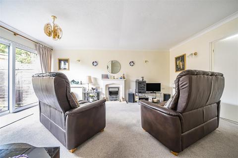 5 Apple Tree Close, Barming, Maidstone, ME16 9HQ