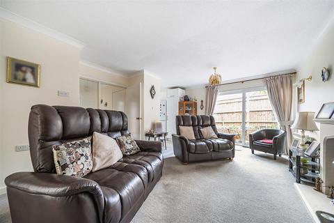 5 Apple Tree Close, Barming, Maidstone, ME16 9HQ