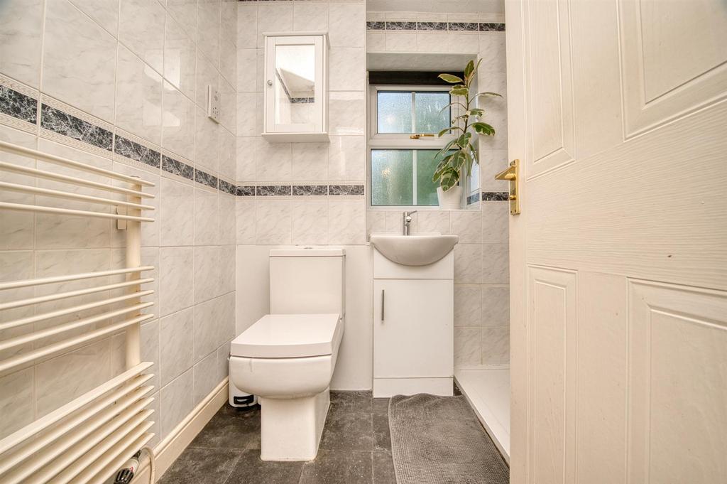 Family Shower Room