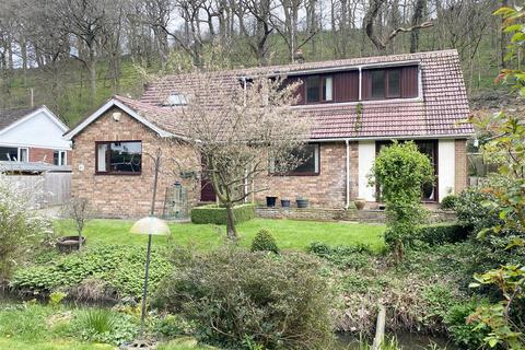 5 bedroom detached bungalow for sale, 81 Ludlow Road, Church Stretton, SY6 6AD