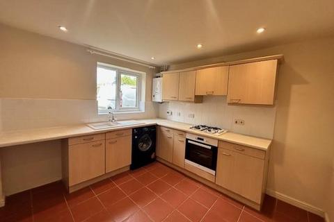 2 bedroom terraced house to rent, Fletcher Grove, Knowle, B93 0PG