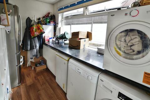 41 Goodwin Drive, Bristol, BS14 0DR