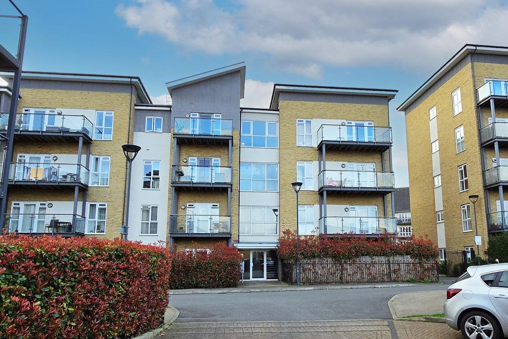 Pennyroyal Drive, West Drayton UB7 1 bed apartment for sale £275,000