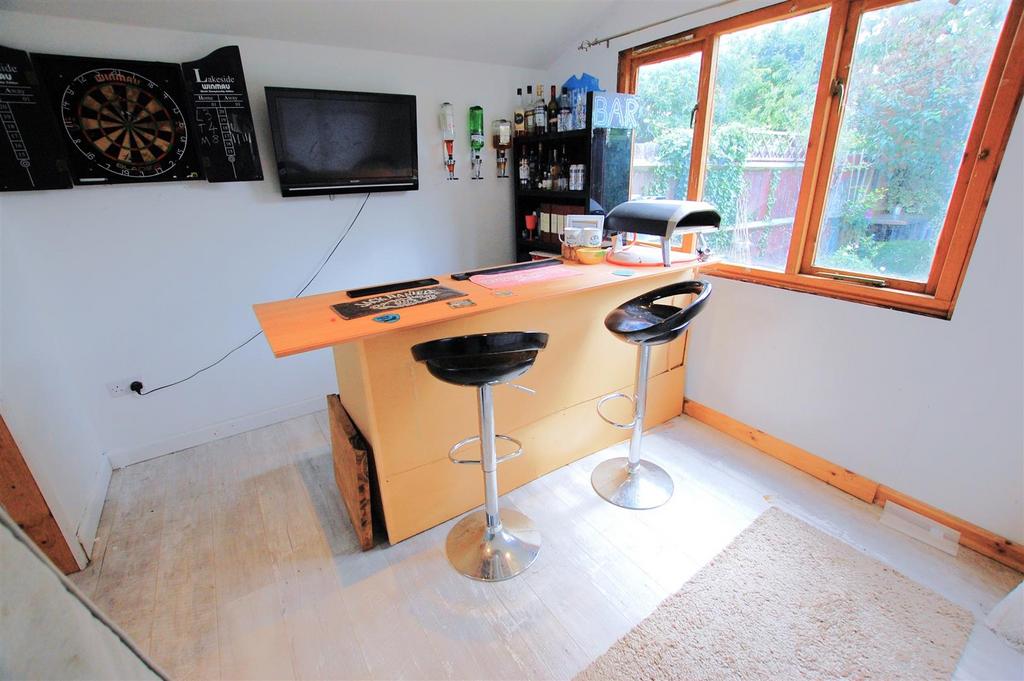Garden Bar