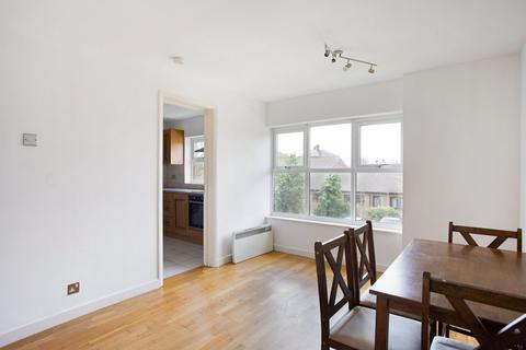 2 bedroom flat for sale, Pursewardens Close, Ealing, W13