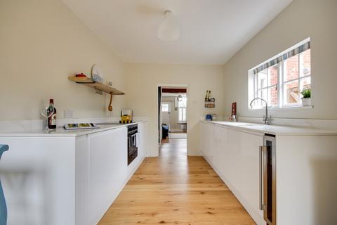 2 bedroom terraced house for sale, Stanford Road, Lymington, SO41