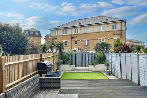 4 bedroom townhouse for sale, Admiralty Way, Eastbourne