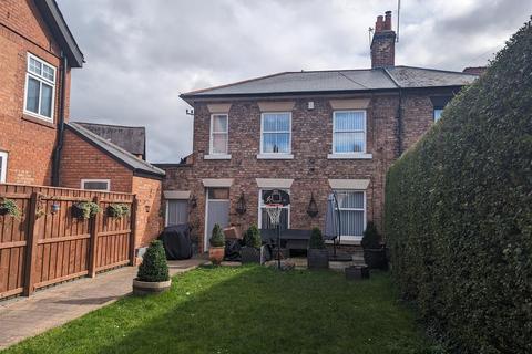 3 bedroom semi-detached house for sale, West Crescent, Darlington