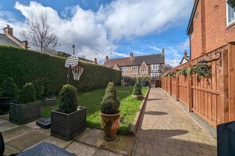 3 bedroom semi-detached house for sale, West Crescent, Darlington