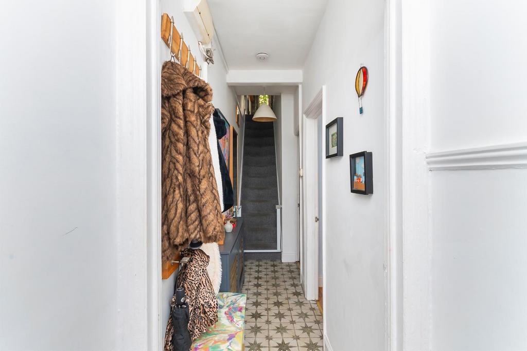 DAORNODNERB74 - Hallway A.jpg