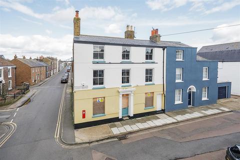 3 bedroom semi-detached house for sale, Alfred Square, Deal CT14