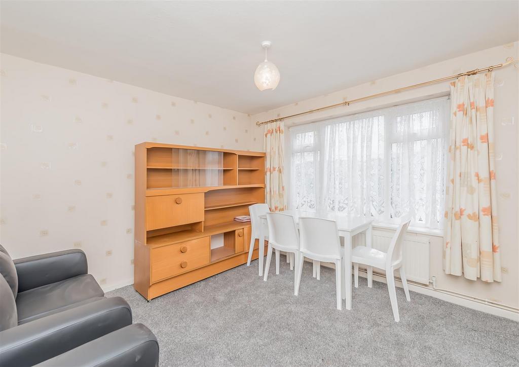 Dining Room: