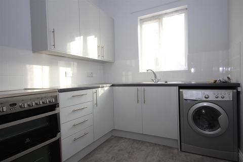 1 bedroom flat to rent, Craven Park, Harlesden, NW10 8TD