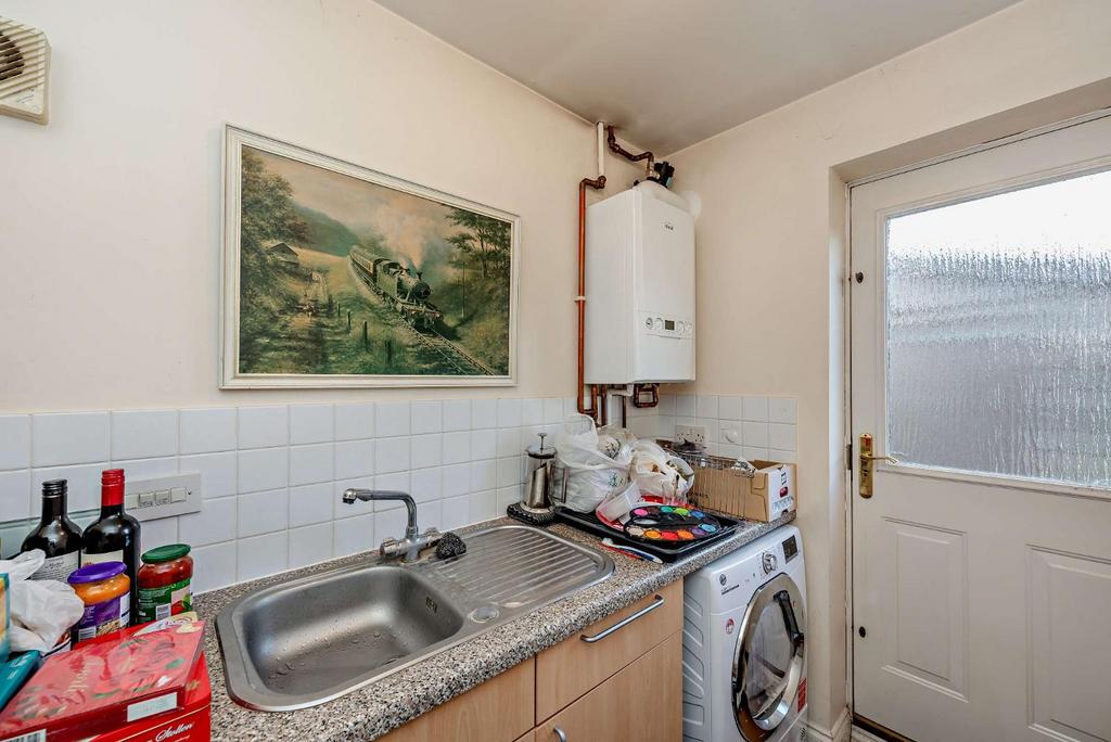 8590317-interior12-800.jpg