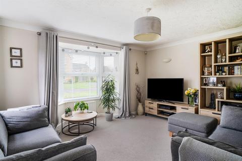 4 bedroom house for sale, Murray Close, Bishops Cleeve, Cheltenham