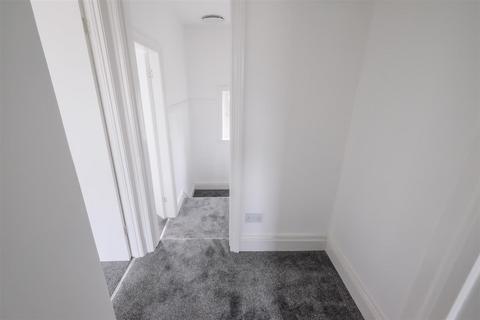 4 Bracken Road, Brighouse, HD6 2HW
