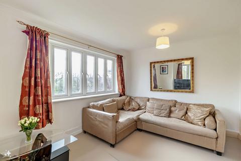 1 bedroom flat for sale, New River Way, London, N4
