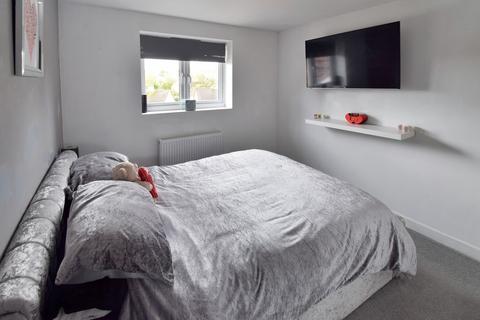 5 bedroom end of terrace house for sale, Bader Crescent, Wayfield, Chatham, ME5
