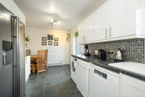 3 bedroom terraced house for sale, Beech Close, Walton-on-Thames, KT12