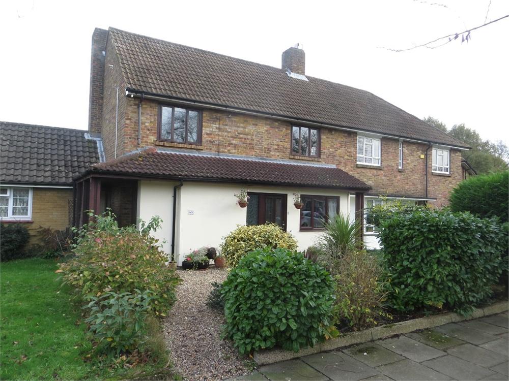 Foots Cray Lane, Sidcup, DA14 4 bed terraced house £2,600 pcm (£600 pw)