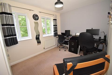 10 Curie Mews, Exeter, EX2 4TB