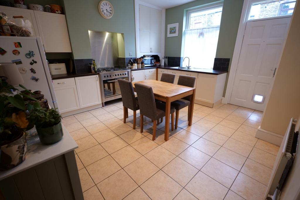 Boot Street, Earby, BB18 2 bed terraced house for sale £122,500