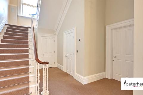 7 The Esplanade, Sunderland, SR2 7BQ