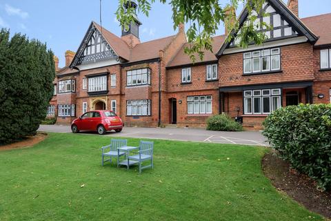 1 bedroom apartment to rent, Straight Road, Old Windsor, SL4