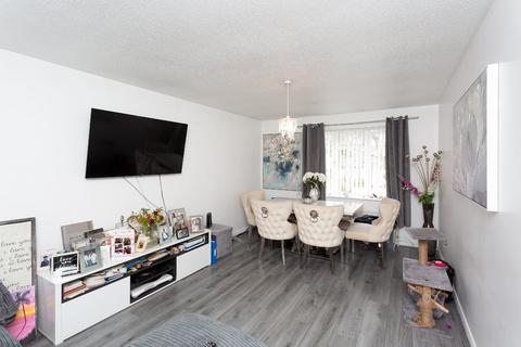 2 bedroom apartment for sale, Comet Close, Watford, Hertfordshire, WD25