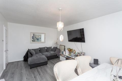 3, Highfield, 1 Comet Close, Leavesden, Watford, WD25 7BN