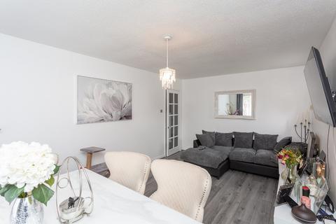 3, Highfield, 1 Comet Close, Leavesden, Watford, WD25 7BN