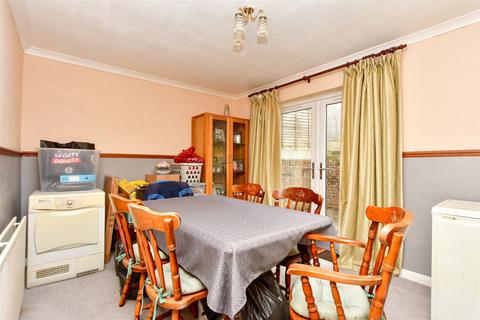 4 bedroom detached house for sale, Lawn Close, Chatham, Kent
