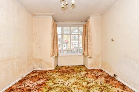 59 Coronation Road, Sheerness, ME12 2QP