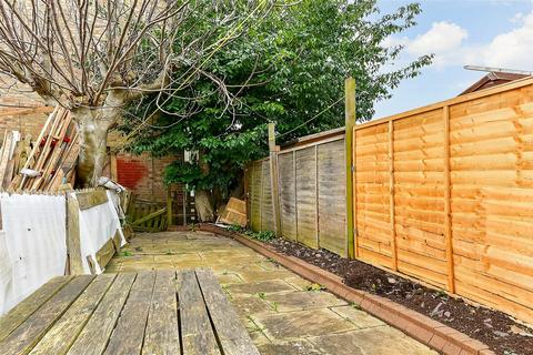 2 bedroom maisonette for sale, Carshalton Grove, Sutton, Surrey