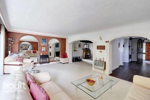 404 Duffield Road, Derby, DE22 1ES