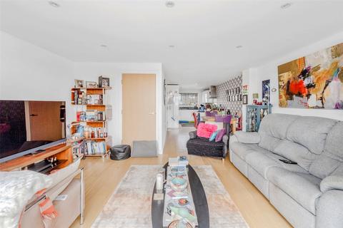 4 bedroom terraced house for sale, Brighton Road, Lancing, West Sussex, BN15
