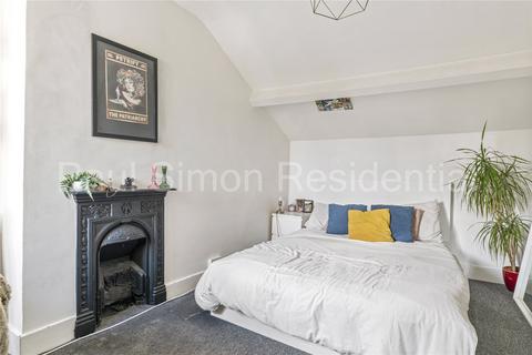 3 bedroom apartment for sale, Salisbury Road, London, N4