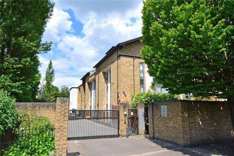 2 bedroom apartment for sale, Meadowcourt Road, Blackheath, London, SE3